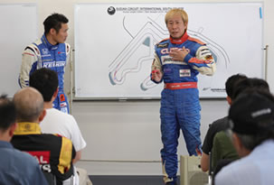 DRIVING LESSON PHOTO10