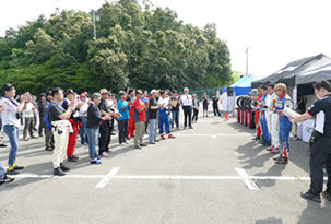 TOGETHER WITH PROFESSIONAL DRIVERS PHOTO03