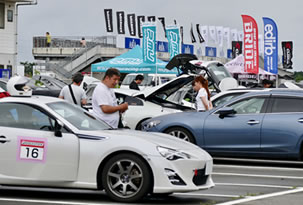 TOGETHER WITH PROFESSIONAL DRIVERS PHOTO03