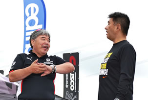 TOGETHER WITH PROFESSIONAL DRIVERS PHOTO05