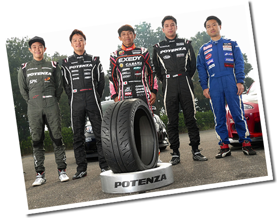 TOGETHER WITH PROFESSIONAL DRIVERS PHOTO01